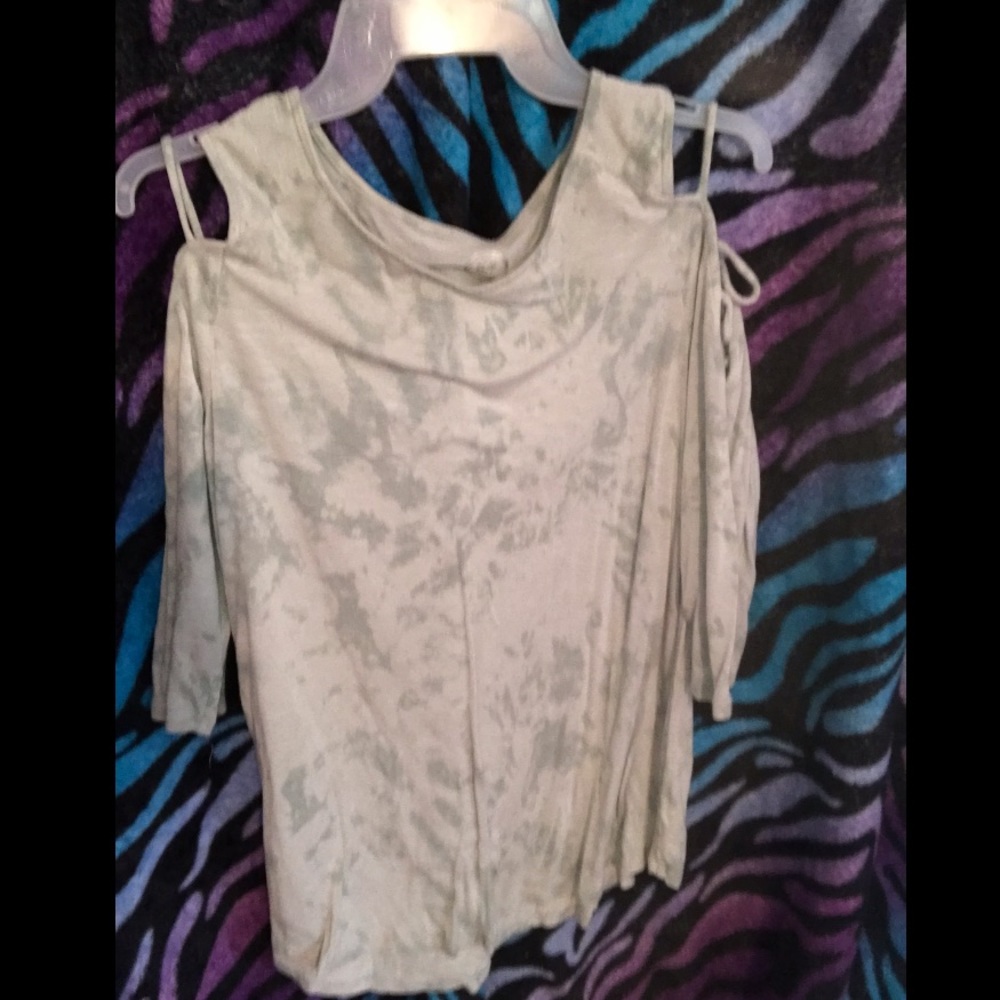 Green camo blouse